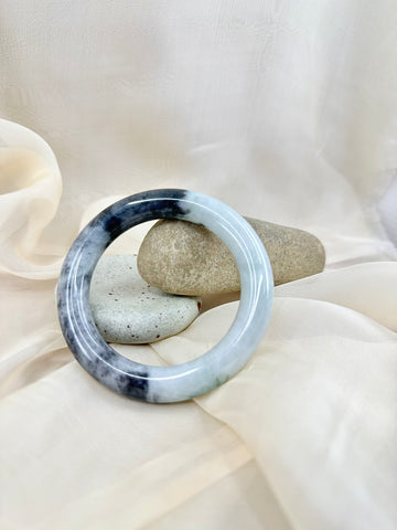 Chubby Black x White Jade Bangle