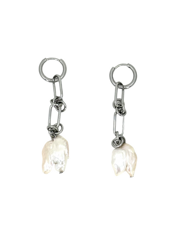 Pearly White Earrings - Silver